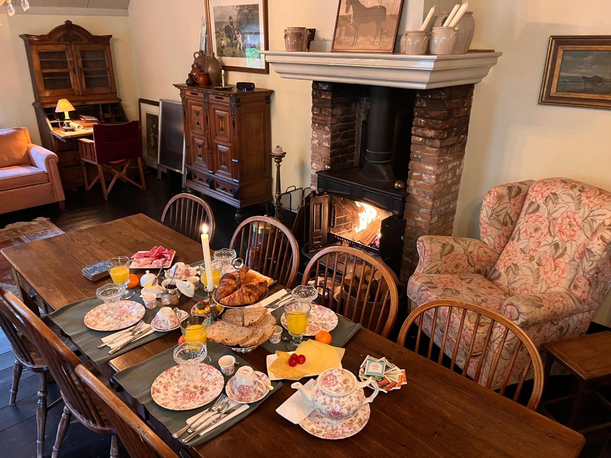 B&B Het Gasthuys 아메롱언 외부 사진