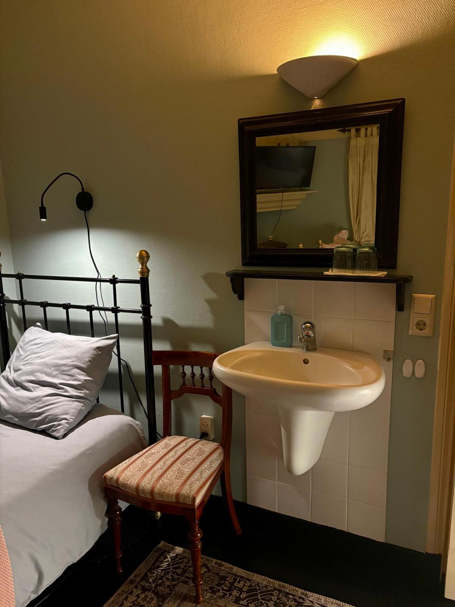 B&B Het Gasthuys 아메롱언 외부 사진